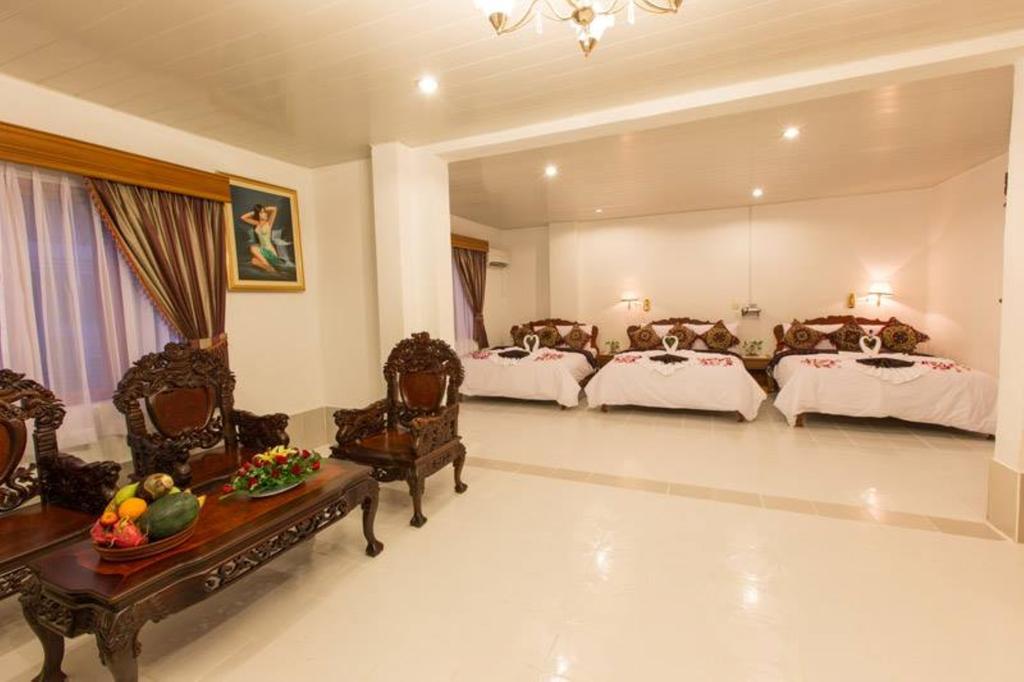 Asia Hotel Phnom Penh Exteriör bild