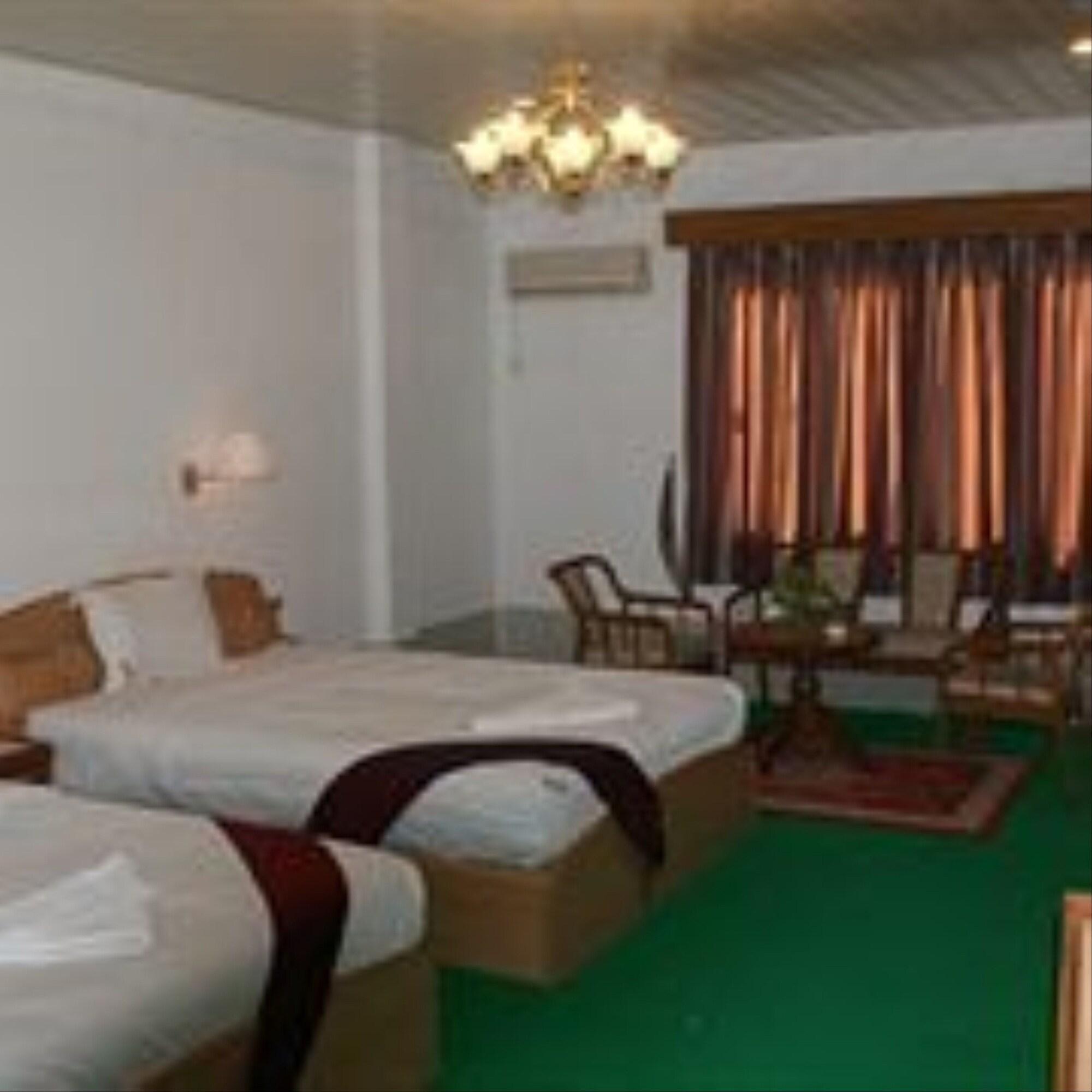 Asia Hotel Phnom Penh Exteriör bild