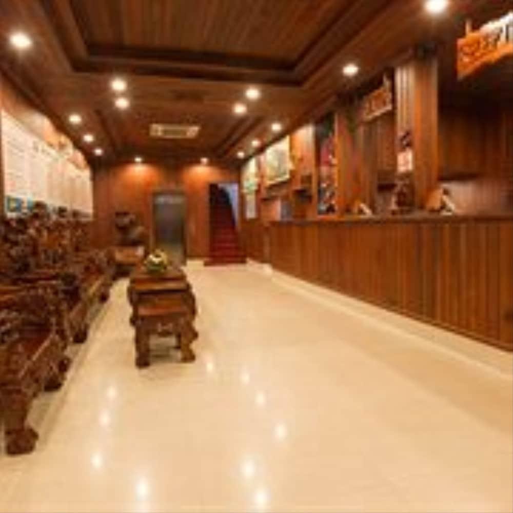 Asia Hotel Phnom Penh Exteriör bild