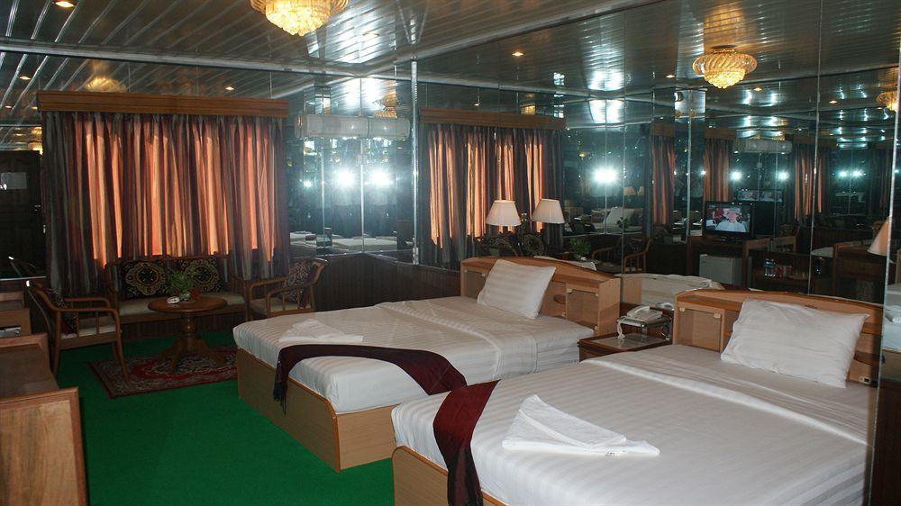 Asia Hotel Phnom Penh Exteriör bild